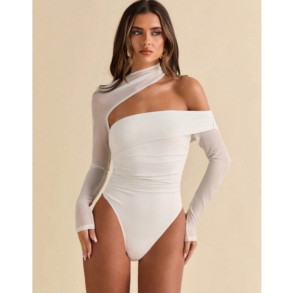 White Asymmetrical Long Sleeve Slim Bodysuit - Picture 3 of 8